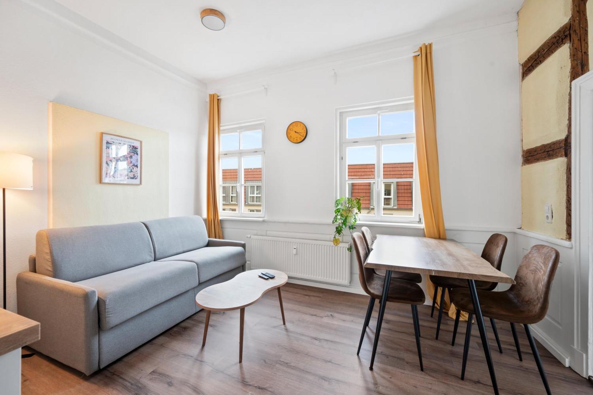 Backhome - Business&Family - Fantastische Schlosslage, Smarttv, Waschtrockner, Netflix, 50Qm, 24H Checkin - Apartment 3 Ludwigsburg Esterno foto
