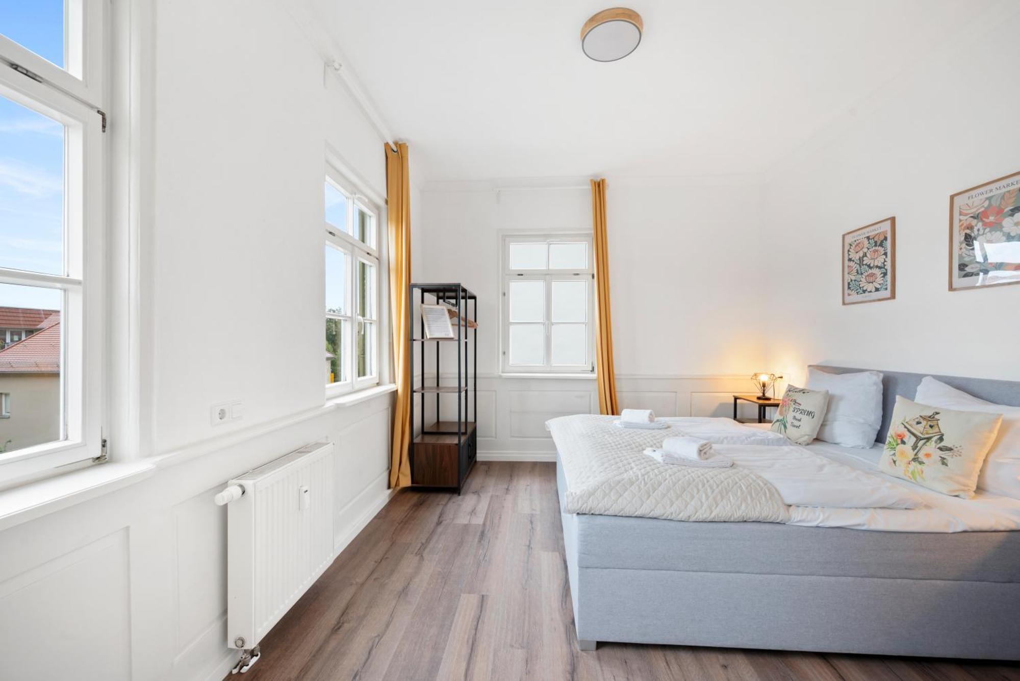 Backhome - Business&Family - Fantastische Schlosslage, Smarttv, Waschtrockner, Netflix, 50Qm, 24H Checkin - Apartment 3 Ludwigsburg Esterno foto