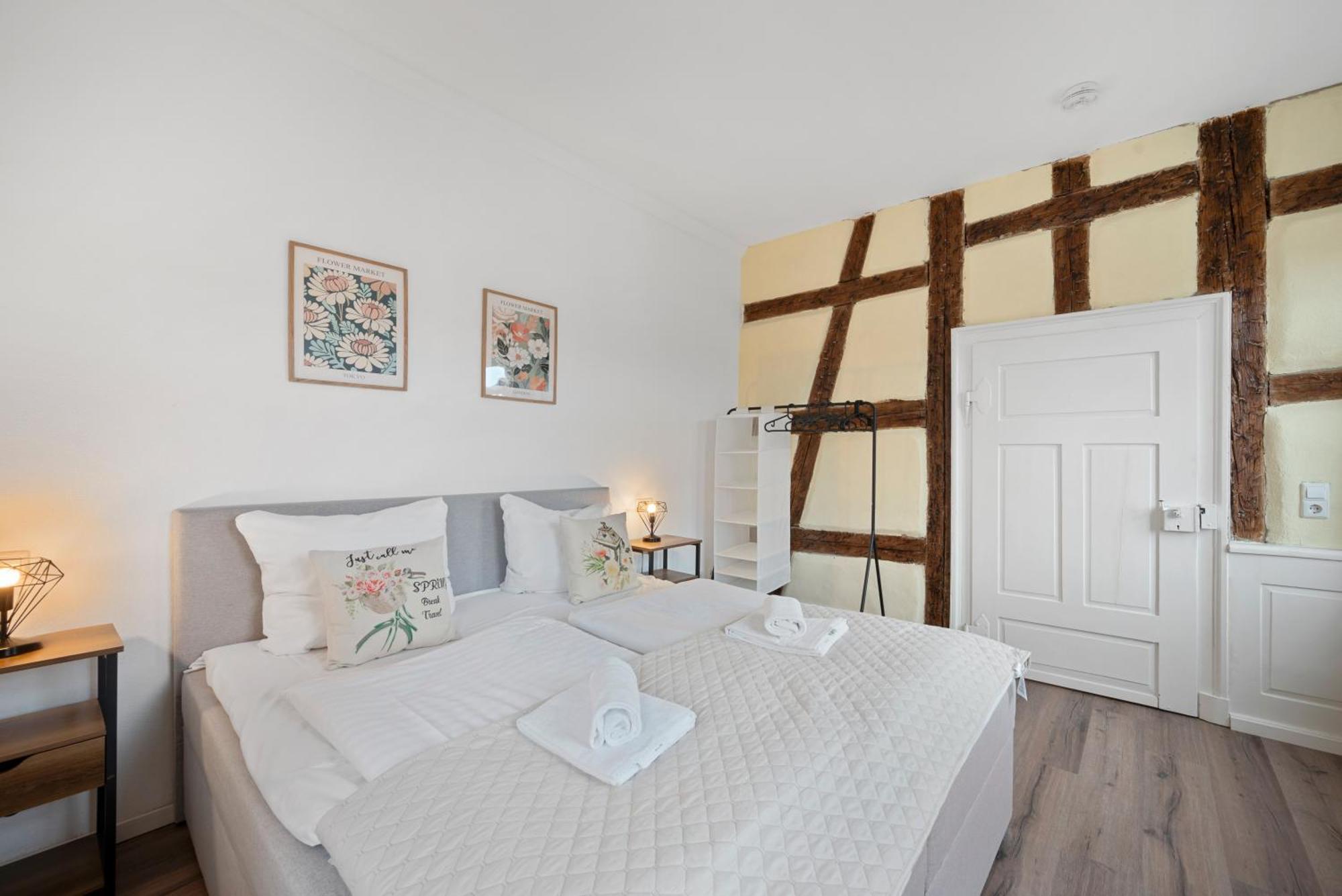Backhome - Business&Family - Fantastische Schlosslage, Smarttv, Waschtrockner, Netflix, 50Qm, 24H Checkin - Apartment 3 Ludwigsburg Esterno foto