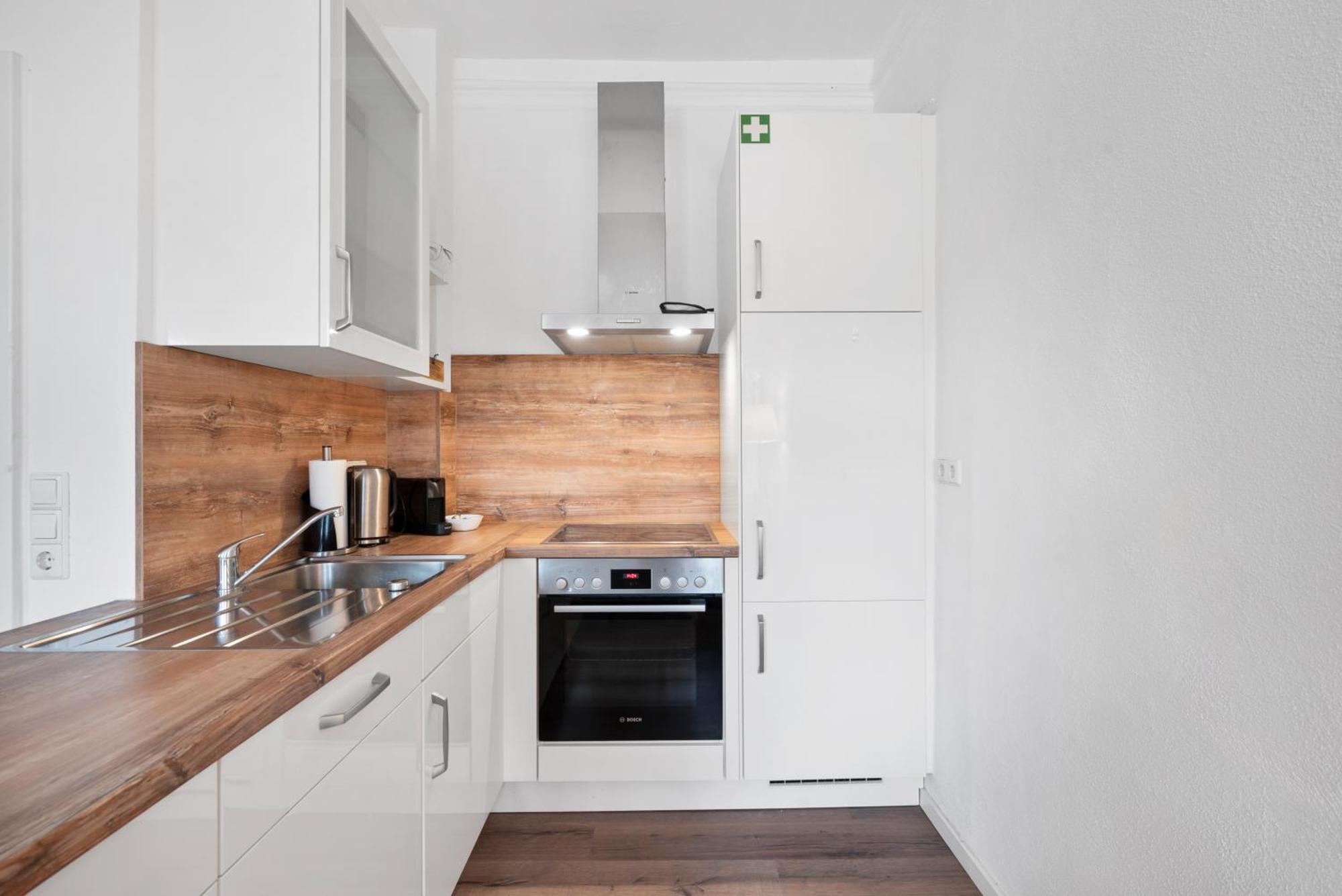 Backhome - Business&Family - Fantastische Schlosslage, Smarttv, Waschtrockner, Netflix, 50Qm, 24H Checkin - Apartment 3 Ludwigsburg Esterno foto